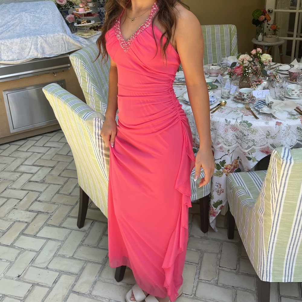 Gorgeous pink prom dress